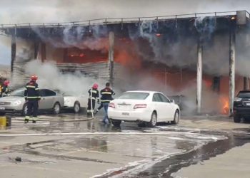 რუსთავში, ავტობაზრობის მიმდებარედ, ხანძარი გაჩნდა