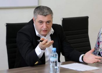 რა მნიშვნელობა აქვს, რომელი ელჩის ჭკუაზე ივლის ქვეყანა? – კახა კახიშვილი