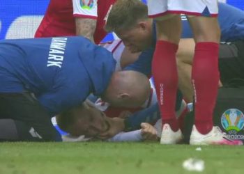 კრისტიან ერიკსენს თამაშისას, სავარაუდოდ, გულის შეტევა დაემართა