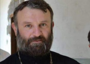 დეკანოზი თომა სიხარულიძე კორონავირუსით გარდაიცვალა