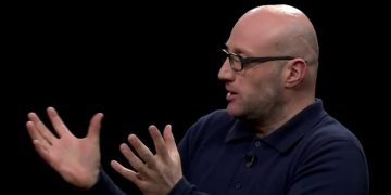 ადამიანებს ჩვენ თავს აზიზღებენ – მეორედ მომაყენეს შეურაცხყოფა ქუჩაში – ნიკა ქავთარაძე