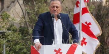 საპატრიარქომ იცხოვრონ წყალზე, ღვინოზე და ხმელ პურზე, როგორც ეს ქრისტიანობაშია მიღებული – შალვა ნათელაშვილი