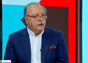 „პარლამენტი ძველ გზას თუ დაუბრუნდება, დავტოვებ, მეუღლის გარდა ჯვარი არავისზე მაქვს დაწერილი“ – გრიგოლ ვაშაძე