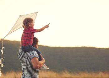 მსოფლიოში მამის დღე აღინიშნება