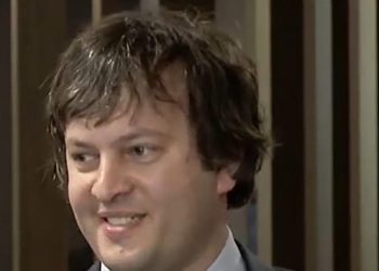 ბულბულმა გახარიამ არწივ ივანიშვილის ბუდეში მოინდომა კვერცხების დადება – კობახიძე