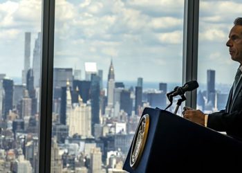 ნიუ-იორკში თითქმის ყველა შეზღუდვა მოიხსნა – “მოსახლეობის 70 პროცენტი ერთი დოზით უკვე აცრილია”