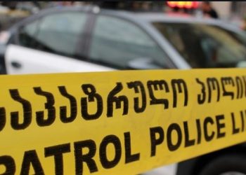 ვინ არის მამაკაცი, რომელიც პოლიციის შენობიდან გადახტა და რას ედავებოდა მას ყოფილი ცოლი