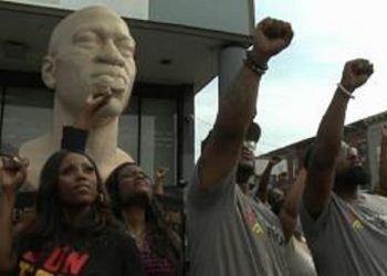 მონების გათავისუფლების დღეს აშშ-ში ჯორჯ ფლოიდის ძეგლი გახსნეს