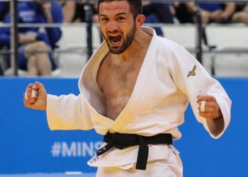 პირველი ქართული გამარჯვება ტოკიოს ოლიმპიადაზე – ლუხუმ ჩხვიმიანმა აზერბაიჯანელი ჰუსეინოვი დაამარცხა