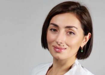 “რომ შემეძლოს, გალში და სამაჩაბლოს რეგიონში და ერთ კვირაში ავცრიდი ყველა მსურველს” – რას წერს ნანა გეგეჭკორი