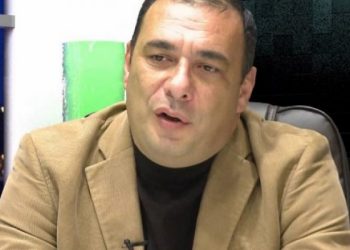 „ჩვენზე რატომ არ მიიტანეთ ეჭვი? ცოტა არ იყოს, მეწყინა“ – ვინ გააკრა თბილისის ქუჩებში ნაცმოძრაობის საწინააღმდეგო პლაკატები