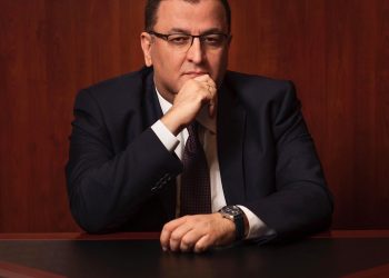 ,,დავდგეთ თვალებში შევხედოთ ერთმანეთს, დავრწმუნდეთ, რომ ამ ქვეყანას მომავალი აქვს და დავიშალოთ” – ზვიად კორძაძე