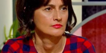 “როგორც ვატყობ ოცნებას რევოლუციამდე მიჰყავს ეს ქვეყანა!” – ნინია კაკაბაძე