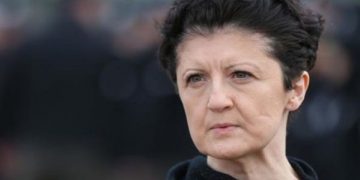 “ნუ მაშინებთ ევროკავშირის ელჩით…” – თეა წულუკიანი