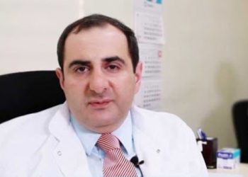 “გთხოვთ, დაუშვათ გამონაკლისი, დედა მყავს ინსულტგადატანილი და მეშინია, რამე არ მივიტანო სახლში…” – 13 წლის ბავშვის წერილი ქართველ პედიატრს