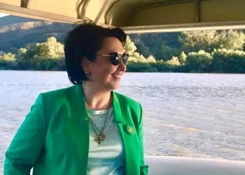 “თუ მისცემ ხმას “ოცნებას”, ყველაფრის ღირსი ვიქნებით…” – 2 რამ, რისიც “ოცნებას” შეეშინდა და პარლამენტში შეტყუებული ოპოზიცია – ეკა ბესელია