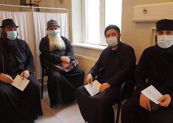 “ექიმები ხო გვანდობენ სულსო, ხოდა ჩვენც უნდა ვენდოთ ექიმებს და ავიცრათო…” – ფოტოები