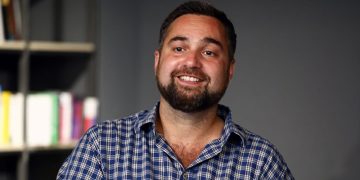 “საქართველოსთან მიმართებაში მიშელი ოპტიმისტია, გაიძვერობს, თუ ცოტა წაუდებილებს ?” – არჩილ გამზარდია