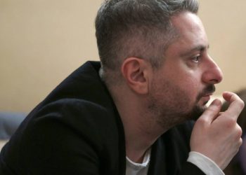 (ვიდეო) – “გომელაური დაბურული “მარშრუტკით” შეიპარა პარლამენტში… ახლა რას ვაპირებთ? დაცინვას…” – ნიკა გვარამია