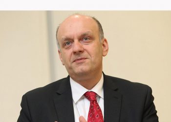 “პატივცემულო ოპოზიციონერებო, გთხოვთ ერთმანეთისგან გაარჩიოთ მთავარი და არამთავარი” – კახა ლომაია