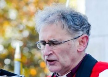 “თბილისში მღვდლები აქეზებენ ხალხს… თუ ვინმეს დარწმუნება გინდა, ეს უნდა გააკეთო ქრისტეს ჯვრით…”- ეპისკოპოსი ქრისტოფერ კოკსვორსი