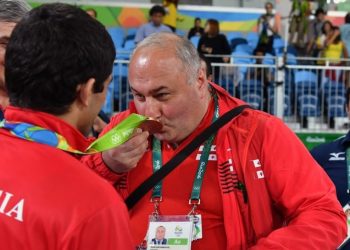 “კატეგორიულად მოვითხოვ, ჩვენი ოლიმპიური ნაკრების ექიმი ხელისუფლებამ დიდი ფულადი ჯილდოთი დაასაჩუქროს” – რუსა მუმლაძე