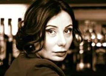 “სისხლიანი ბანერის ფონზე სხდომა არ გინდათ? უი, რას ამბობთ… არარაობებო” – ნინო ჯანგირაშვილი
