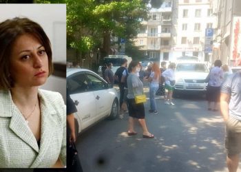 “39 მაქვს სიცხე და 2 საათია PCR რიგში ვდგავარ, მადლობა ტიკარაძეს”