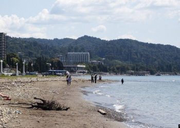 “სიკვდილში ფულს ნუ იხდით… გამოთვრებიან და შეცვივდებიან ზღვაში…” – უკონტროლო სანაპირო ოკუპირებულ აფხაზეთში და გარდაცვლილი ტურისტები