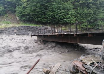 სტიქია ლენტეხში – წაღებულია ლენტეხი-ლასტილის დამაკავშირებელი გზის ცენტრალური მონაკვეთი
