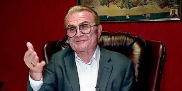 “ინვესტორს ვკითხოთ – ბევრი ფული რომ გაქვს, რა ორიენტაციის ხარ? ეს არის ჩამორჩენილი მენტალიტეტის ქვეყანა… ” – თემურ ჭყონია