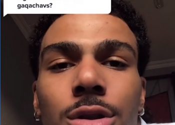 რიჩარდ ოგბუნუჯუს შვილი პრეზიდენტს ენას უწუნებს: “ფრანგმა რომ მოიგო ხახვით და კარტოფილით რამე შეცვალა?… მამაჩემი უკეთესად საუბრობს ქართულად”