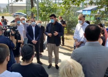 „ქართული ოცნების“ მერობის და მაჟორიტარობის კანდიდატები ე.წ. კაიროს და აფრიკის დასახლებების მცხოვრებლებს შეხვდნენ