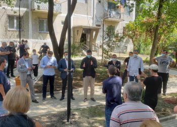 „ქართული ოცნების“ თბილისის მერობის კანდიდატი ვარკეთილის მოსახლეობას შეხვდა და ინფრასტრუქტურულ პროექტებს გაეცნო