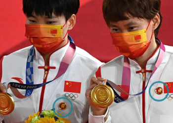 ჩინელი ოლიმპიელები ასპარეზობისას ქვეყნის ლიდერების სამკერდე ნიშნებს აღარ გაიკეთებენ