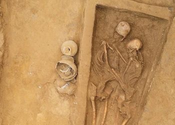 მარადიული ჩახუტება – 1500 წლის წინანდელი სიყვარულის ისტორია და წყვილის საერთო საფლავი