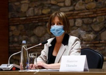 “ერთ ორსულს დარეკილი არ ჰქონდა 112-ში, სამაგიეროდ პოსტი ედო Facebook-ზე… გინეკოლოგთა ასოციაციამ უნდა დადოს დასკვნა…” – მინისტრი