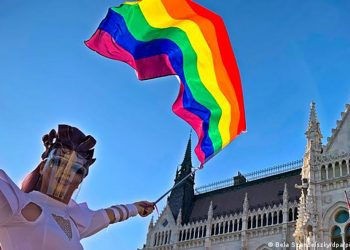 უნგრეთში ანტი-ლგბტ კანონი სკოლების გარდა, ეკლესიების ტერიტორიებსაც შეეხება – დეტალები