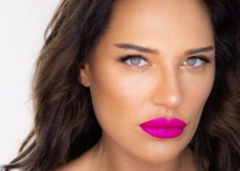 „გან­ცდა მაქვს, რომ მძი­ნავს და გა­ვიღ­ვი­ძებ ახლა ამ ჯო­ჯო­ხე­თუ­რი სიზ­მრის­გან! “