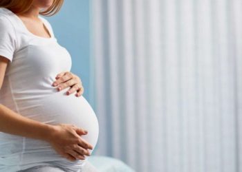 კორონავირუსით ინფიცირებული ორსული მშობიარობის შემდეგ გარდაიცვალა