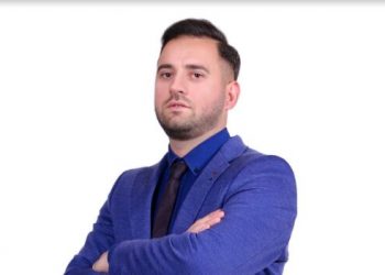 გუშინ, “მთავარი არხი”-ს ეთერში მორიგი პროვოკაცია და რეალობას აცდენილი სიუჟეტი ვიხილეთ – დავით ჩიხელიძე