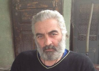 „ნიჭიერი მწერლები და პოეტები შიმშილობენ, სრულ სიღატაკეში ცხოვრობენ… პოეზიის საღამოზე ვერ მივდივარ სიდუხჭირის გამო“ – გოჩა ხარანაული