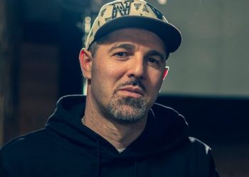 ლექს-სენი: სიცრუეა, რომ კოვიდი კონცერტებიდან აქტიურდება… ყველა აიცერით