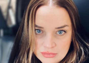 “კლინიკიდან რომ გავალ ფაიზერის ბუსტერს მოვითხოვ, ვივლი 2 პირბადით, დავამთავროთ ეს ჯოჯოხეთი, გამკაცრდეს რეგულაციები” – მაია უგრეხელიძე