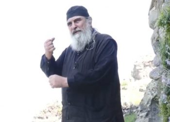 “მისმინე შვილო დეგენერატი ხარ?… მამაძაღლი ხარ” – ბერი იოანე ჟურნალისტს