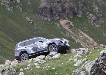 „ტოიოტა ცენტრ თბილისმა“ ახალი თაობის Land Cruiser 300-ი ავტომოყვარულებს ზემო სვანეთში წარუდგინა