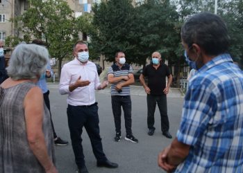 სამგორის რაიონის  საკრებულოს მაჟორიტარი დეპუტატობის კანდიდატი რევაზ სოხაძე ლილოს დასახლების მცხოვრებლებს შეხვდა