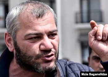 “მოგი..ან მანდ დამსმელი და მერე ტაშის დამკვრელი, ვინ გირჩია მაგ განცხადების გაკეთება მისი ოჯახი მოვ..ან!!!” – ზაზა სარალიძე