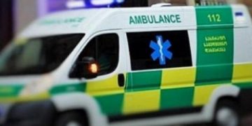 წყალტუბოს სანატორიუმის კიბიდან 81 წლის ქალი გადავარდა და კლინიკაში ვერ გადაჰყავთ