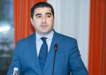 “საუბრობენ ზიზღის შემცველი ენით, არ ითვალისწინებენ მათ ოჯახებს, მათ ჰყავთ შვილები, ისინი უყურებენ ამ წინასაარჩევნო რეკლამებს” – პაპუაშვილი